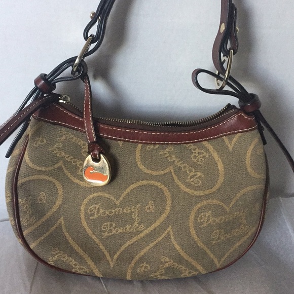 Dooney & Bourke Handbags - Dooney and bourke bag